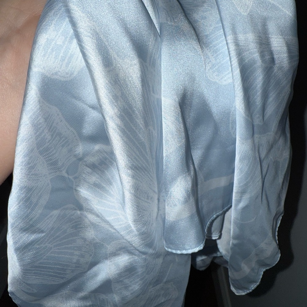 🦋🦋🦋Blue and White Butterfly Print Scarf